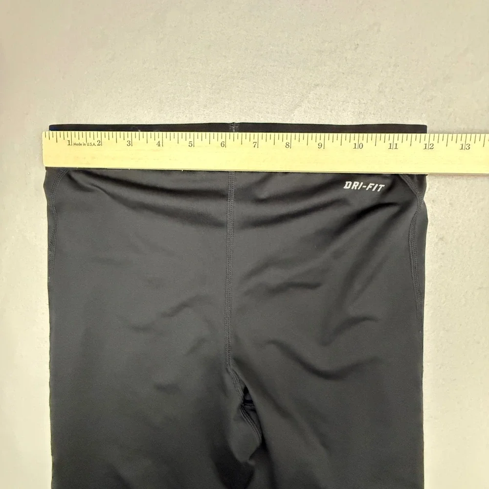 Nike Pro Leggings Womens Medium Black Athletic Dri-Fit Cropped Compression